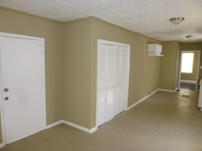 Building Photo - COMING SOON!!
