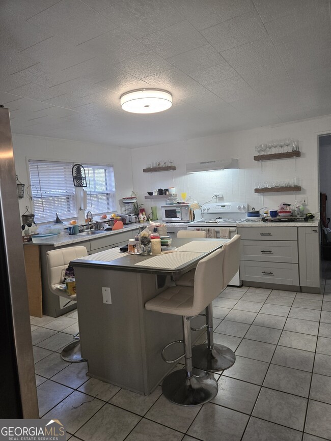 Building Photo - 904 Park Ave