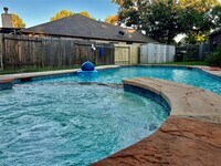 Building Photo - 18410 Green Cypress Ct