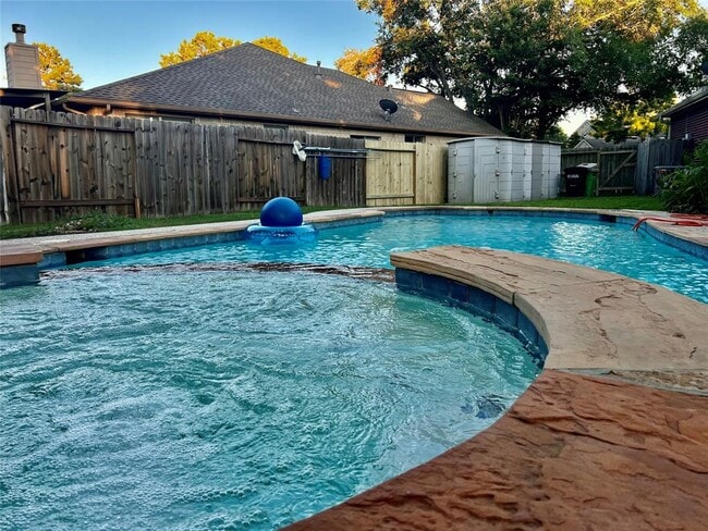 Primary Photo - 18410 Green Cypress Ct