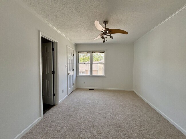 Building Photo - Don't Miss This Spacious Wake Forest Townhome with Dual Primary Suites!