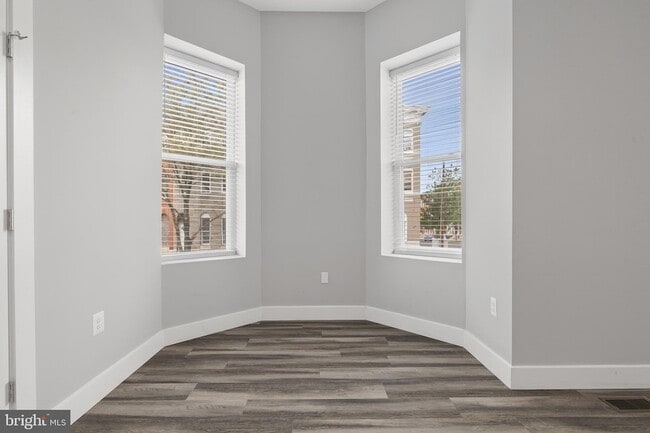 Building Photo - 1235 W Lafayette Ave