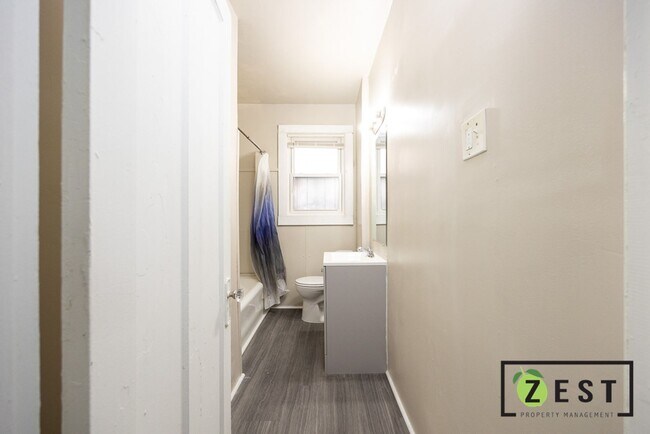 Building Photo - 12120 Stoepel St