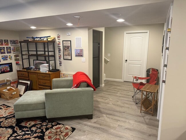 Building Photo - Beautiful 4-bedroom house in Baldwinsville