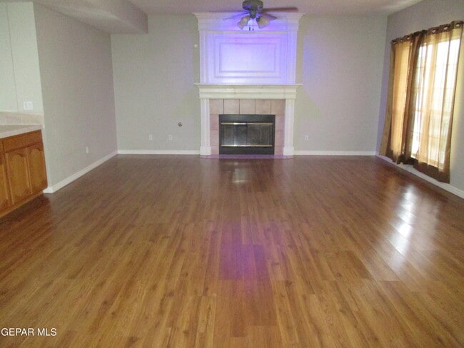 Building Photo - 2030 Paseo Del Prado Dr