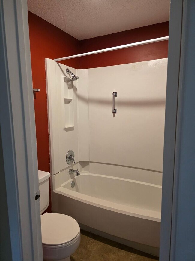 Building Photo - CHARMING CONDO READY FOR OCCUPANCY!