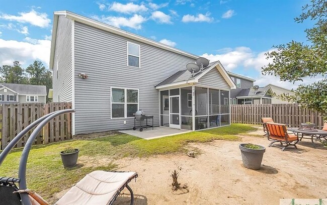 Building Photo - 365 Southwilde Way