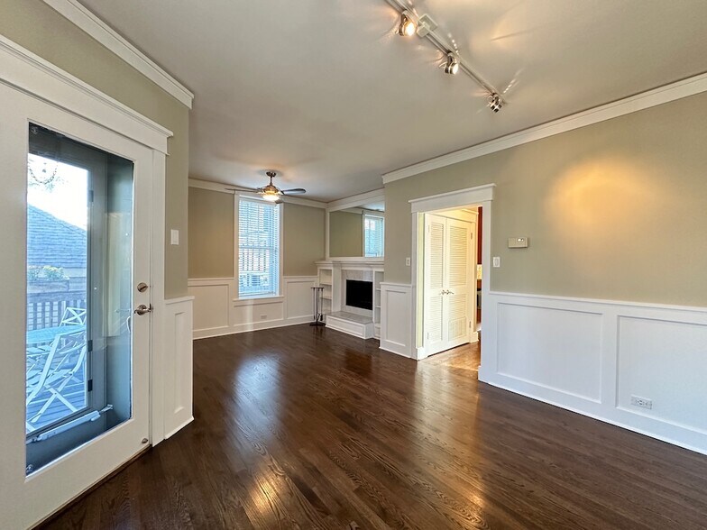 Building Photo - 3614 N Bosworth Ave