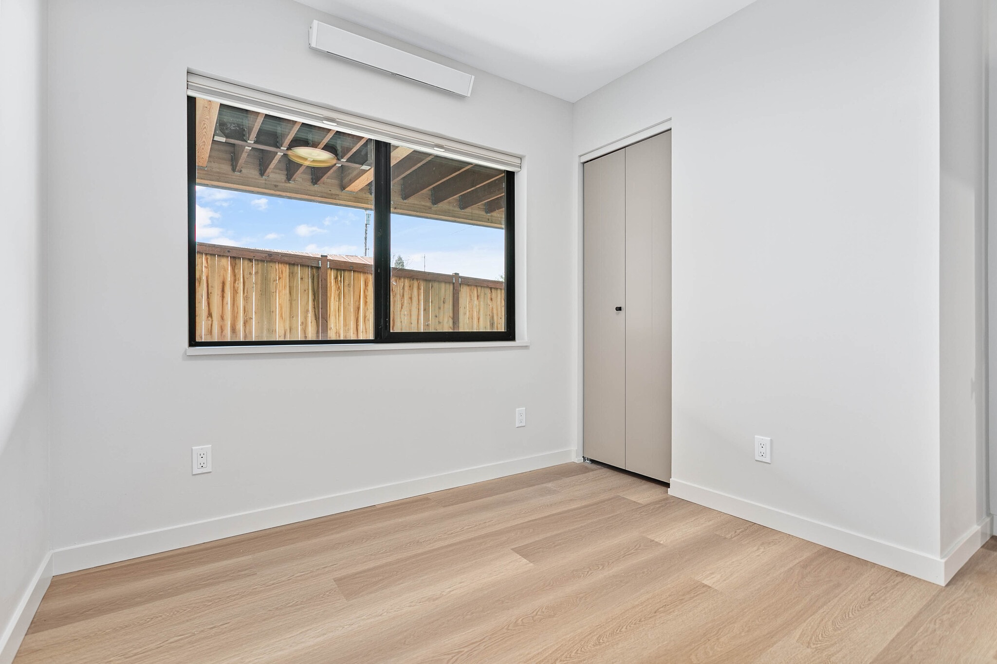 Building Photo - 2517 Vallette St