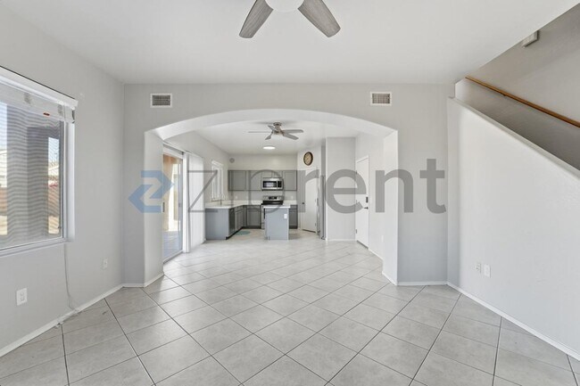 Building Photo - 3852 E Fruitvale Ave