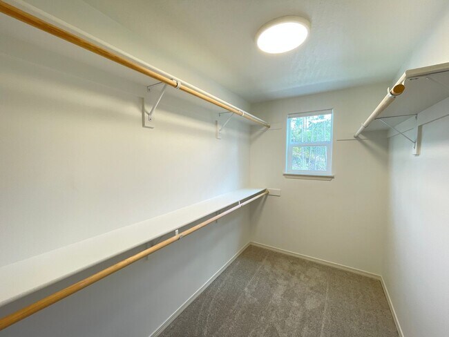 Building Photo - Brand New Hayden Home