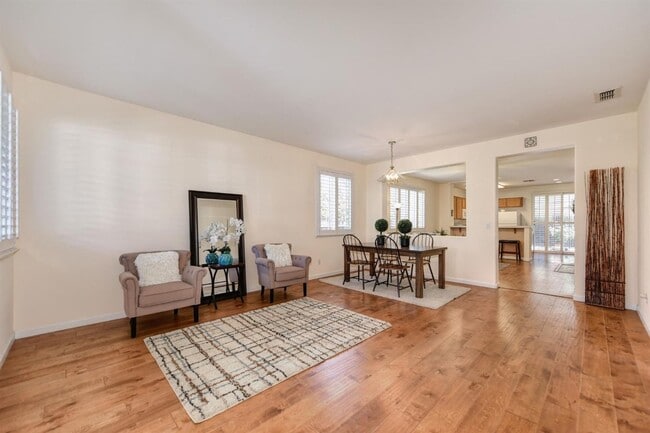 Building Photo - Home for Rent in Gold River, CA