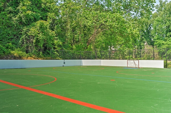 Building Photo - 1414 Regester Ave