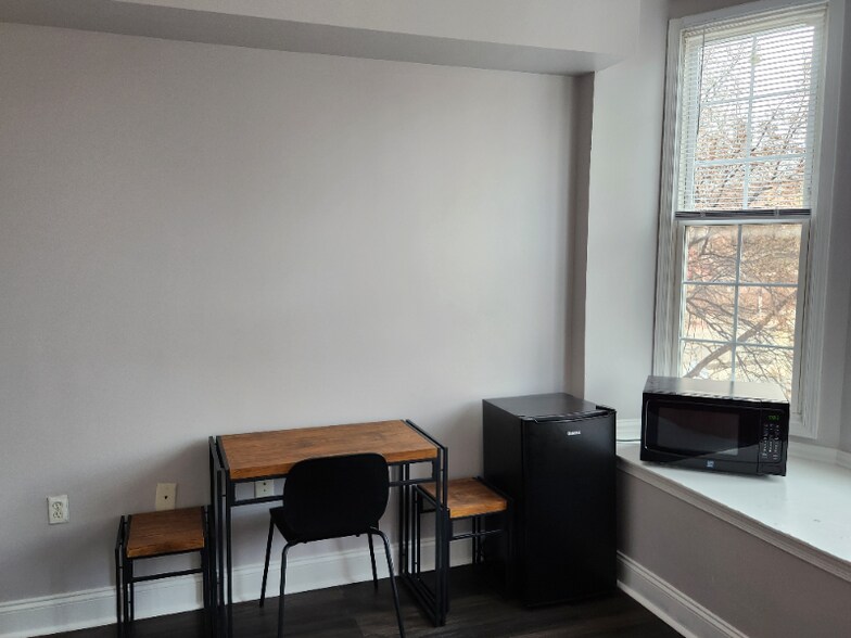 Building Photo - 1334 Druid Hill Ave