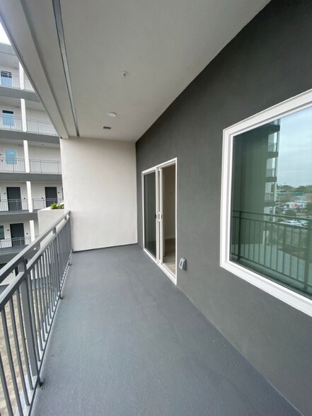 Building Photo - 2341 Ulric St