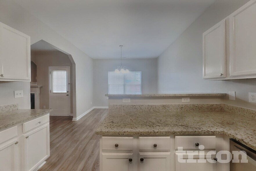 Building Photo - 3120 Rendezvous Dr