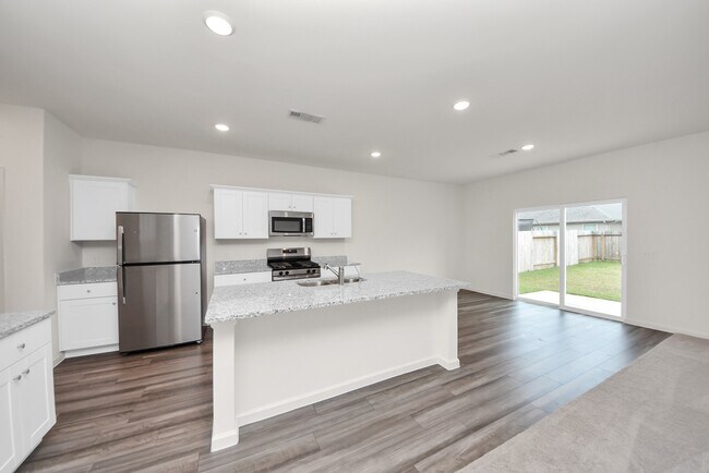 Building Photo - 18740 Lucas Michael Wy