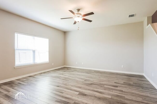 Building Photo - 11010 Yonder Flts