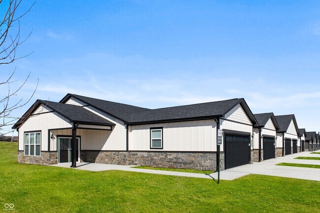 Building Photo - 1937 Chambers Dr