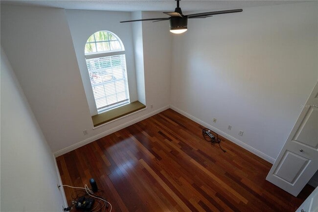 Building Photo - 4639 Overlook Dr NE