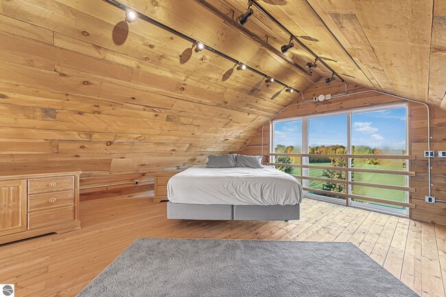 Building Photo - 0000 Montague Rd