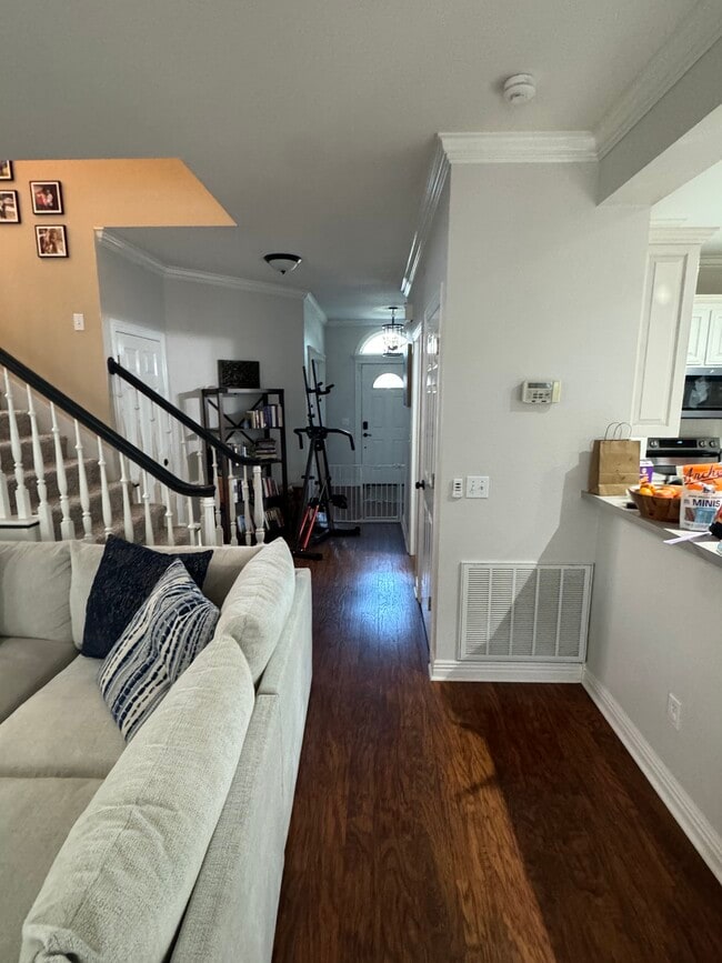 Building Photo - 714 N 28th St
