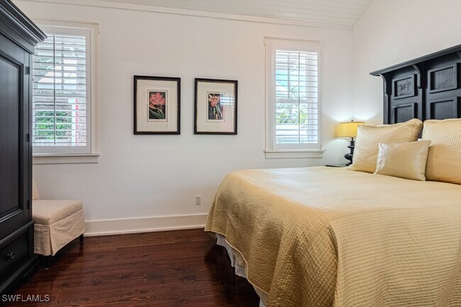 Building Photo - 245 Broad Ave S