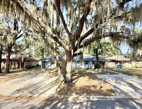 Building Photo - 1339 Eagleview Dr