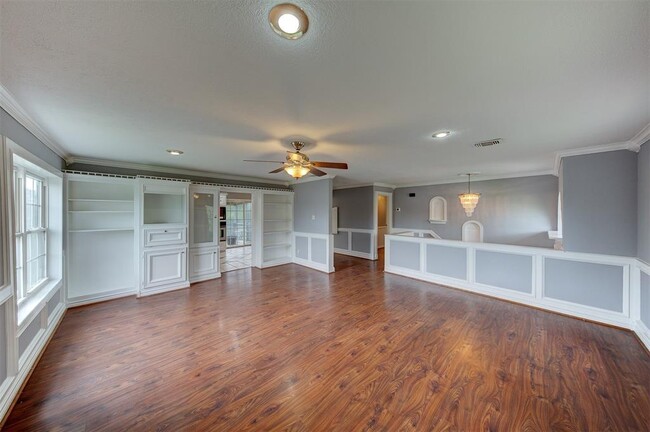 Building Photo - 263 E Castle Harbour Dr
