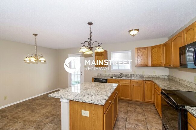 Building Photo - 4 Bedroom Pet-Friendly Home in Franklin, I...