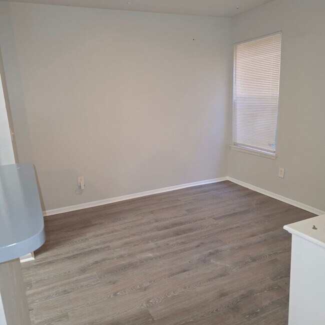 Building Photo - Windsor at Sabal Walk 2/1