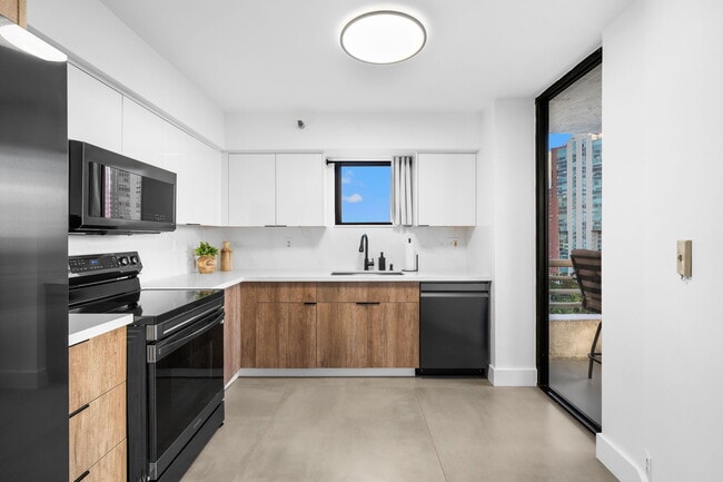 Building Photo - 3300 NE 191st St