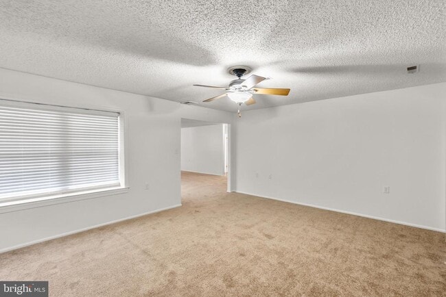 Building Photo - 6 Moneta Ct