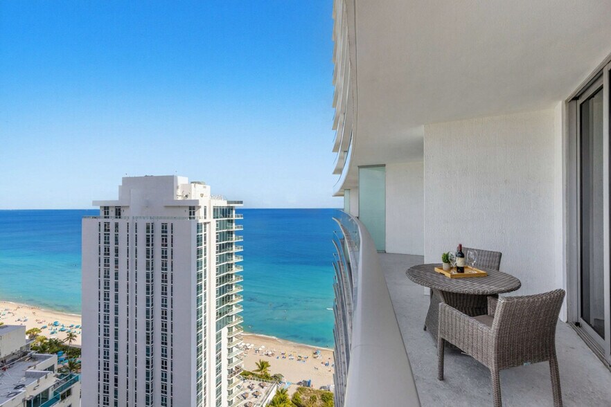 Building Photo - 4111 S Ocean Dr