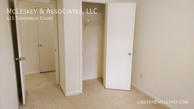 Building Photo - Washington Square Townhouses