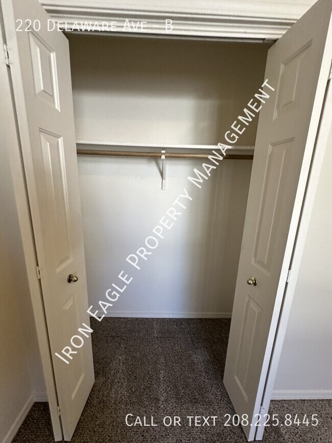 Building Photo - 220 Delaware Ave