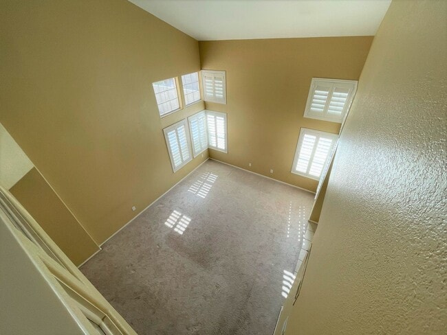Building Photo - 8013 Coral Point Ave