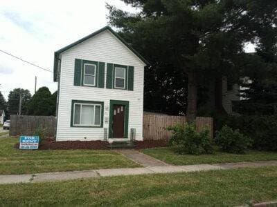 Primary Photo - 731 7th St SW