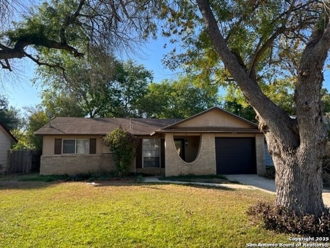 Primary Photo - 608 Marilyn Dr