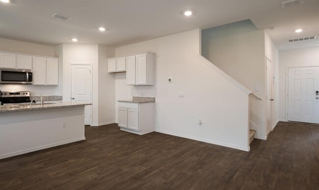 Building Photo - 18405 Cremello Dr