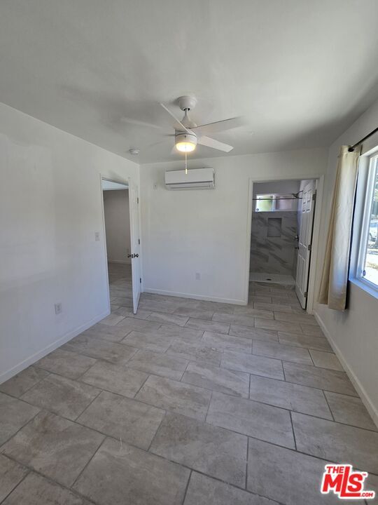 Building Photo - 300 S La Peer Dr