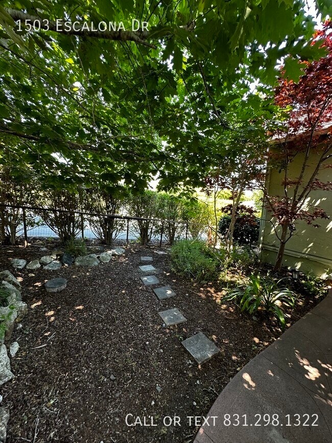 Building Photo - west side charm with garage