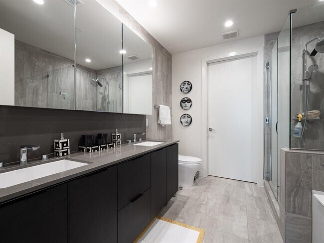 Building Photo - 44 East Ave