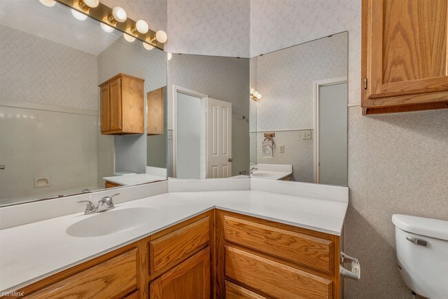 Building Photo - 3 br, 2 bath House - 1208 Bayou Woods Dr 1...