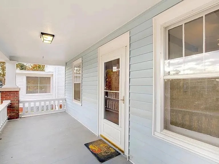 Building Photo - 224 W Wilson St