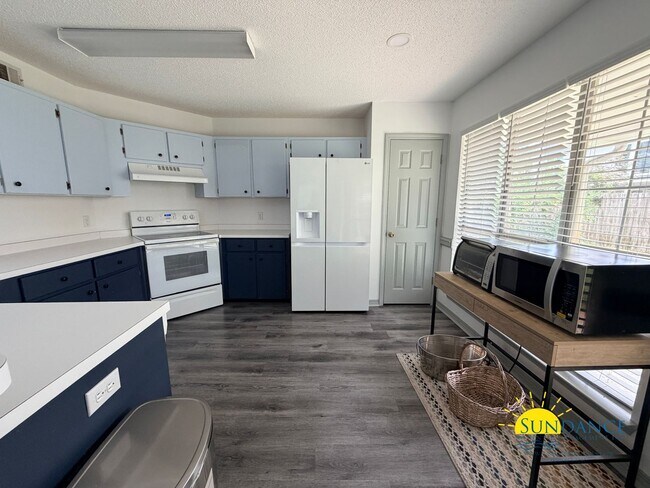 Building Photo - Charming 3 Bedroom Home in Shalimar near Eglin AFB & Hurlburt Field!