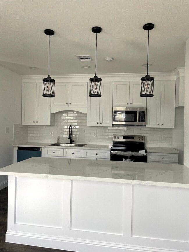 Building Photo - 2615 Campbell St