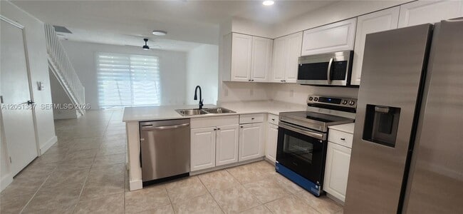 Building Photo - 1599 Veracruz Ln