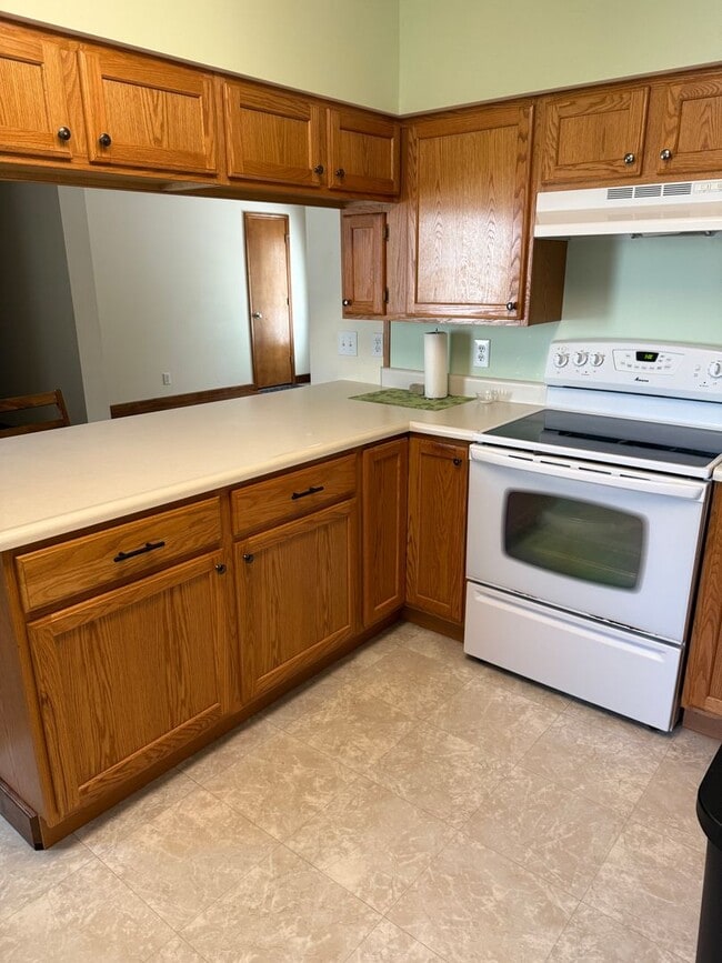 Building Photo - Nice Home for Rent in Downtown Wakarusa