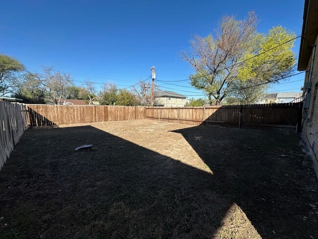 Building Photo - 109 Shannon Cir